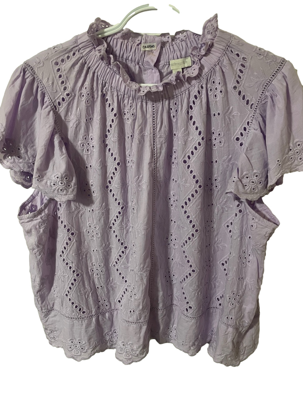 Jennifer & Grace Lavender Colour Eyelet Top with Butterfly Sleeves Size XL